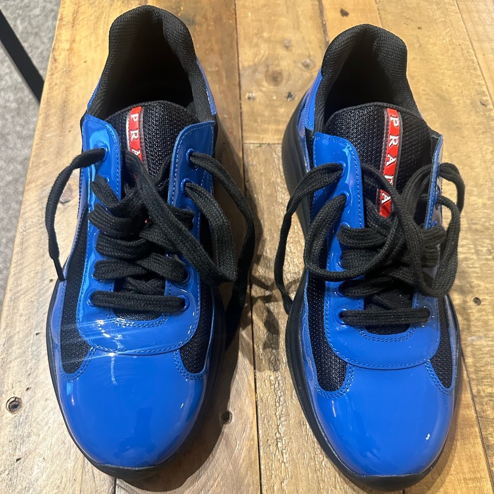 Prada sneaker no box 8uk fits 9.5 us